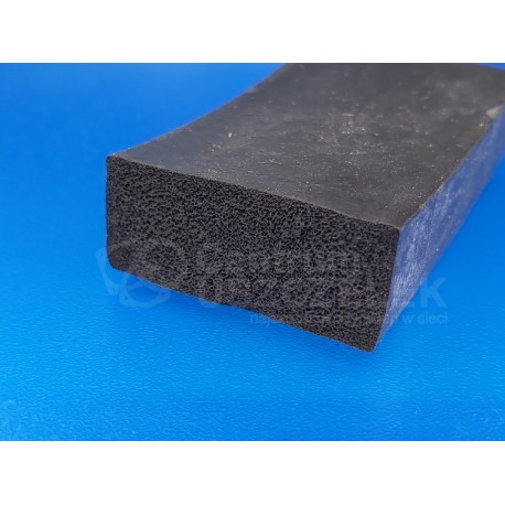 Uszczelka czarna mikroguma bez kleju 30 x 40 mm, 0163040