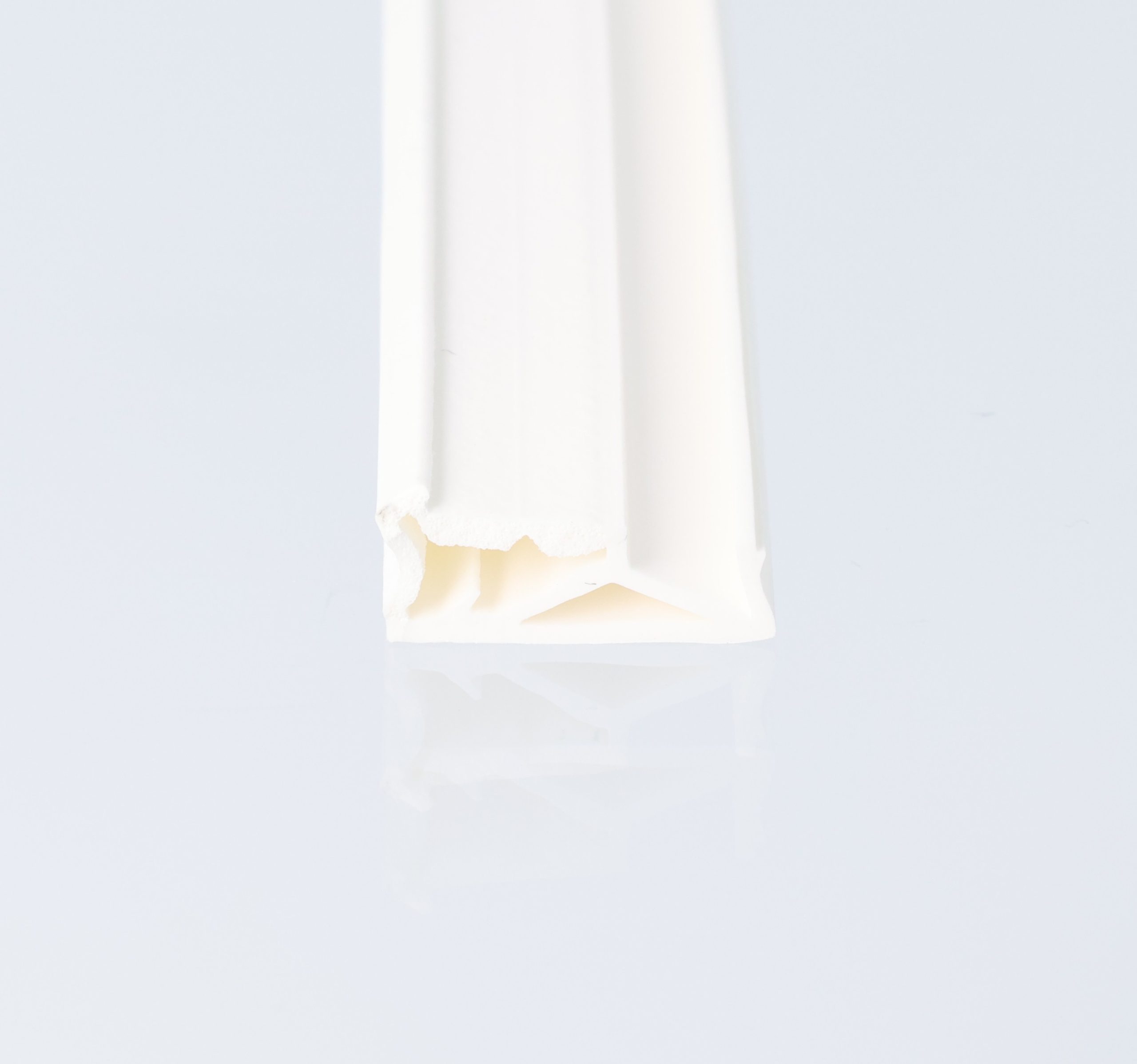 Uszczelka okna drewnianego, przylgowa TPS, biała 09-763