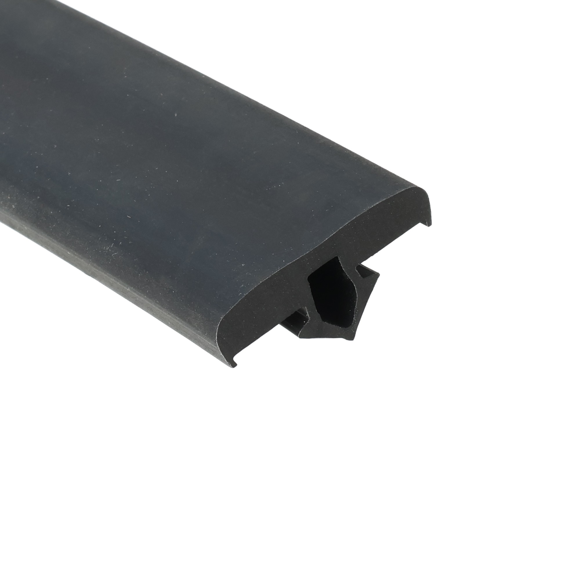 uszczelka-do-stojakow-i-palet-gumowa-czarna-125-x-33mm-czarna-035380-1 - Centrum uszczelek Close-up of a black curved plastic component with a U-shaped cutout and slot on the edge.