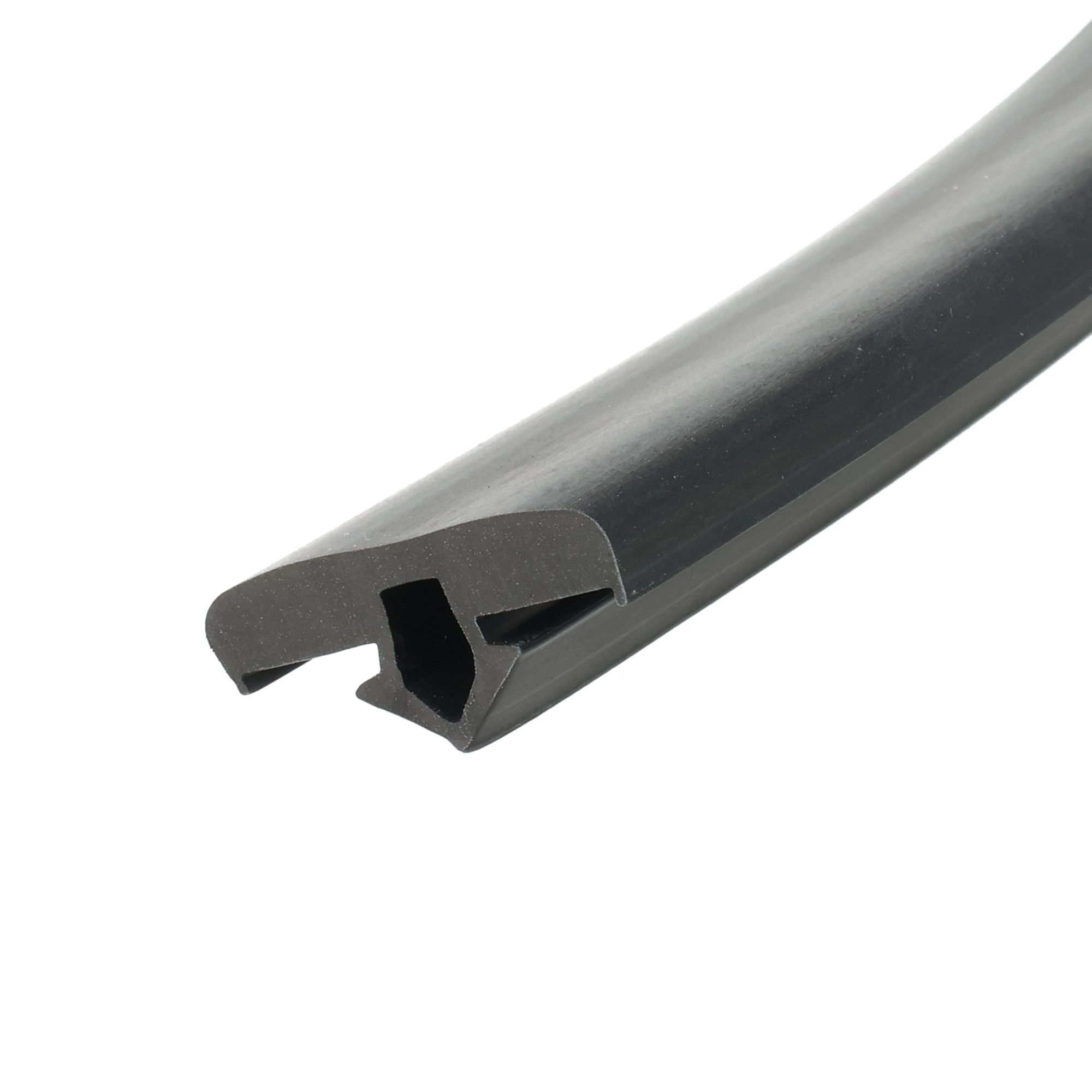 uszczelka-do-stojakow-i-palet-gumowa-czarna-125-x-33mm-czarna-035380-2 - Centrum uszczelek Close-up of a dark gray metal rod with a black plastic end piece, diagonal across a white background, including a rectangular cutout at the tip.