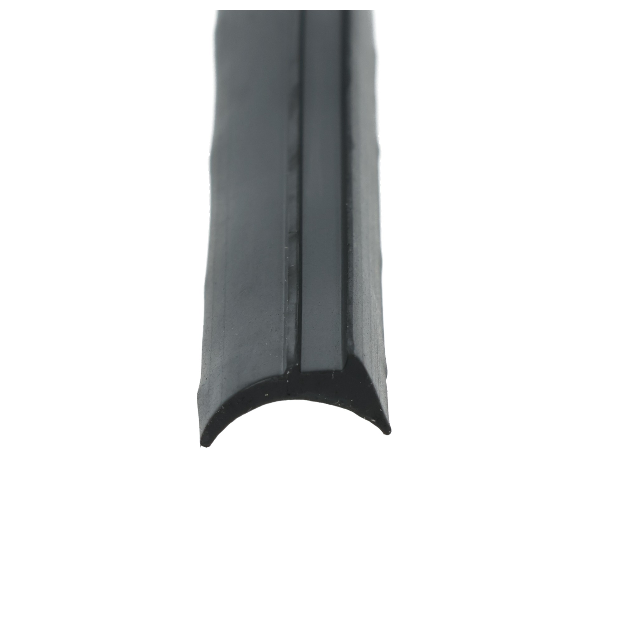 uszczelka-epdm-do-okien-alu-s-332-12-840-6 - Centrum uszczelek Close-up of a dark metal blade with a curved bottom tip, viewed head-on from above.