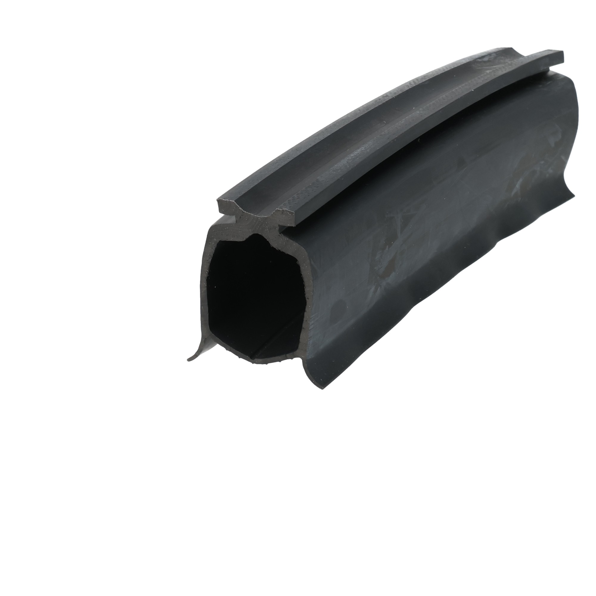 uszczelka-gumowa-dolna-bramy-garazowej-17-x-28-x-35mm-czarna-57-109-4 - Centrum uszczelek Close-up of a black rubber sealing profile with a hollow rectangular channel, viewed from the side