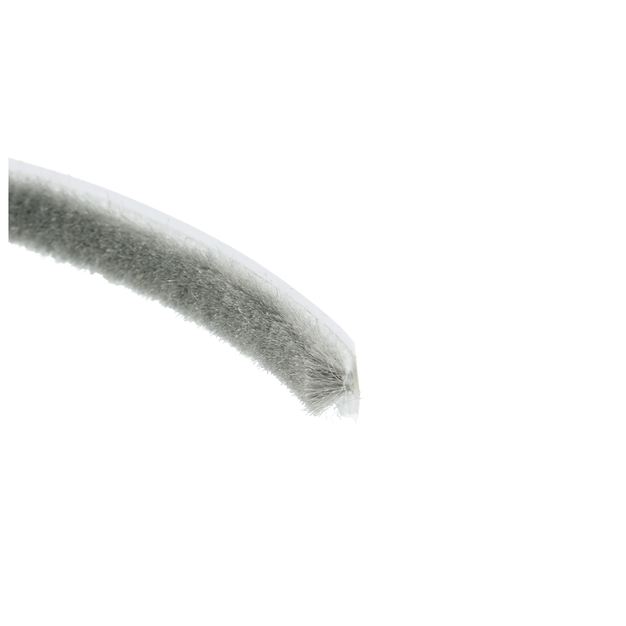 uszczelka-szczotkowa-z-klejem-do-szaf-suwanych-09-088-1 - Centrum uszczelek Close-up of a curved, fuzzy gray object with soft bristles on a white background.
