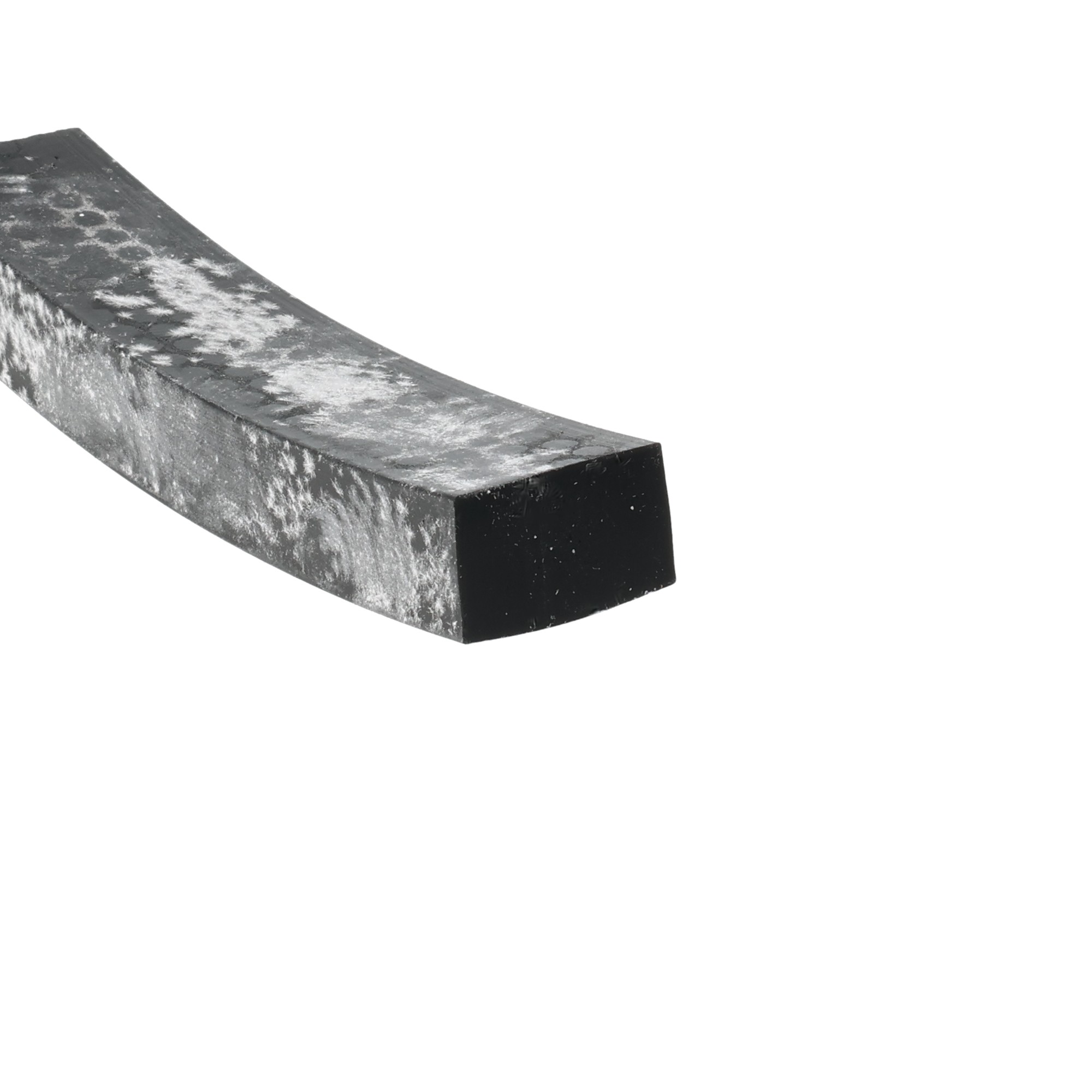 uszczelka-tasma-silikonowa-40-sha-15-x-25mm-czarna-023019-1 - Centrum uszczelek Close-up of a dark, frosted metal beam with a curved edge against a white background.