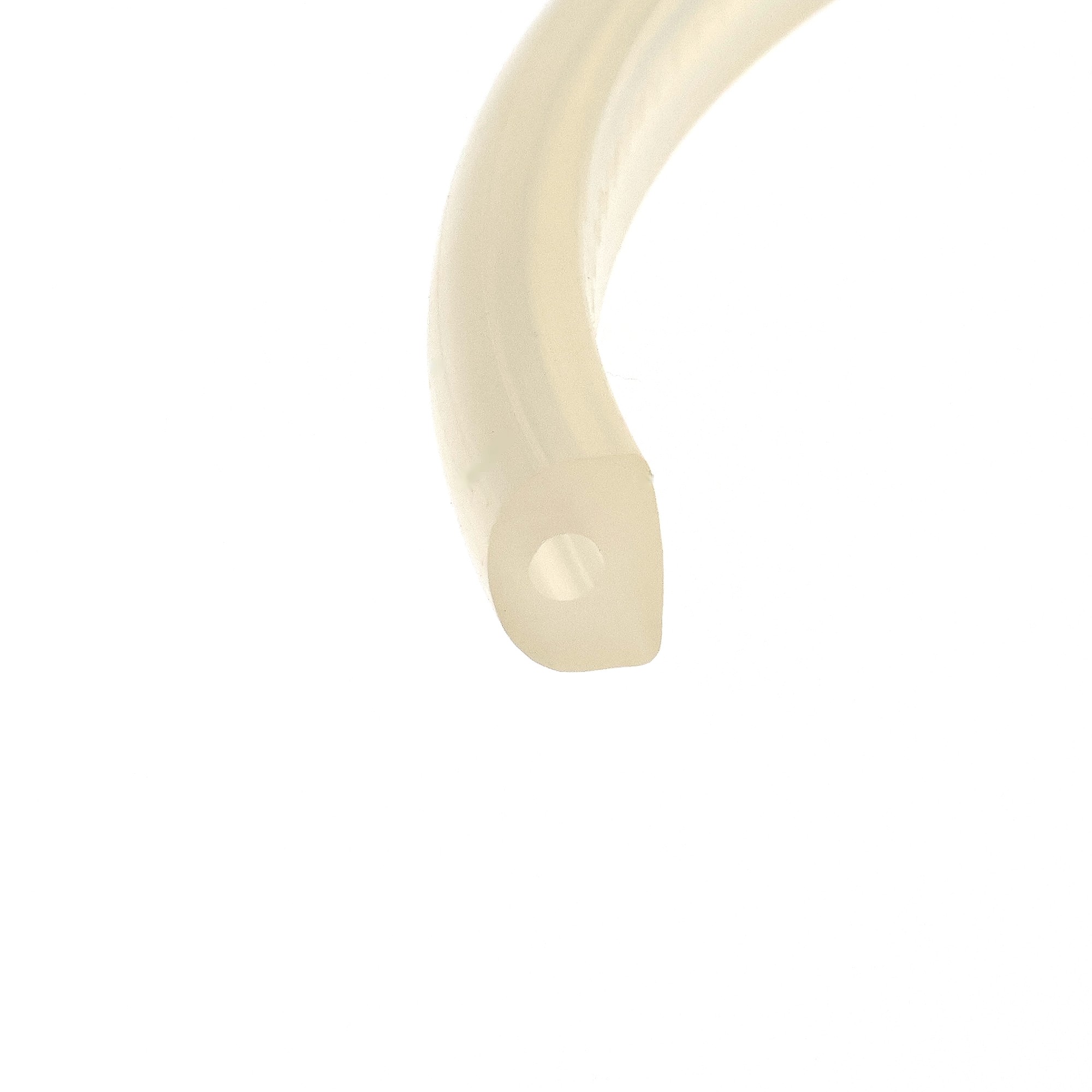 uszczelka-silkonowa-lita-typ-d-115-x-9mm-bezbarwna-023761-1 - Centrum uszczelek Abstract close-up of a beige curved shape on a white background, with soft shading.