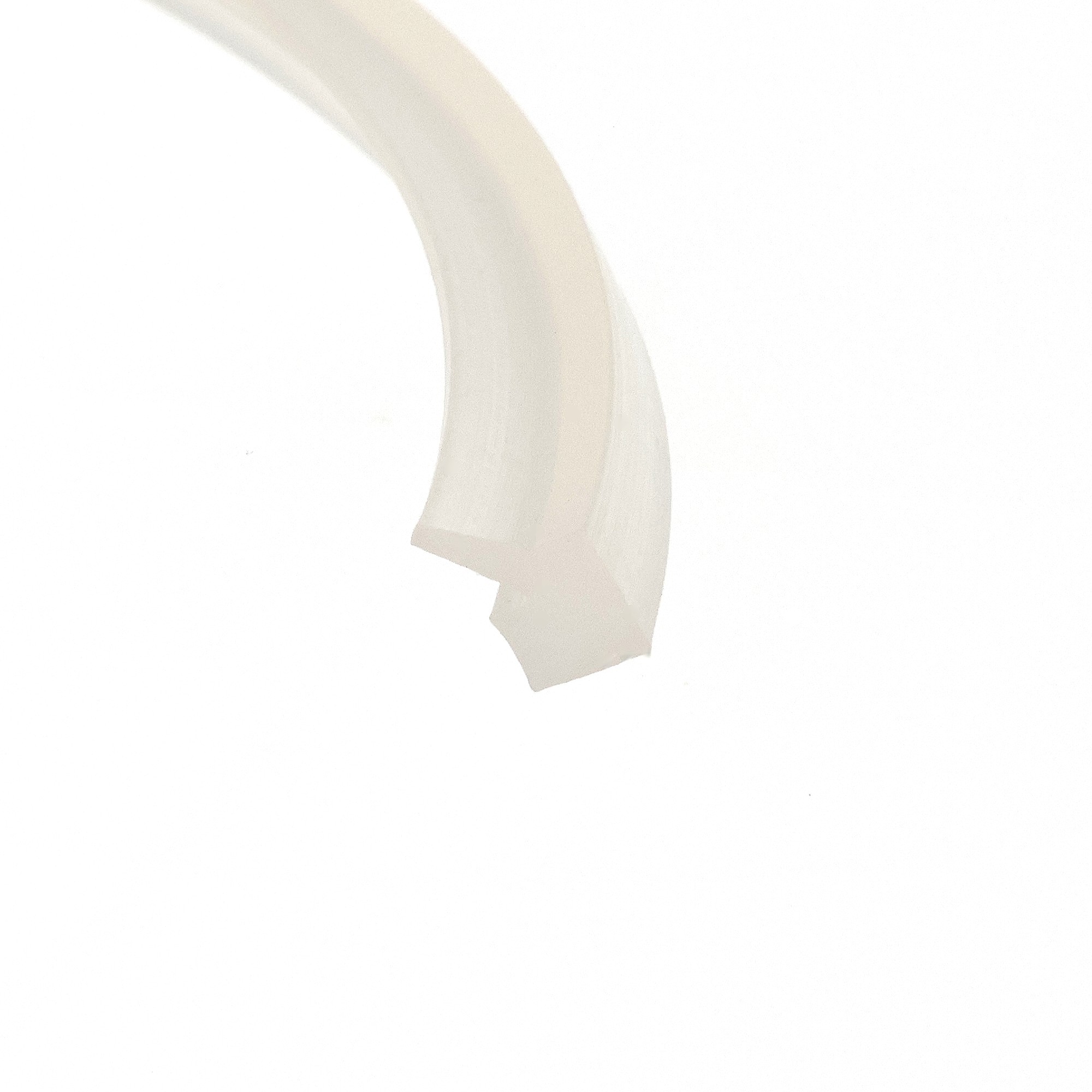 uszczelka-pakowarki-silikonowa-87-x-7-x-6mm-transparentna-0995258-1 1 - Centrum uszczelek Abstract beige curved shape on a white background, minimal design art piece.