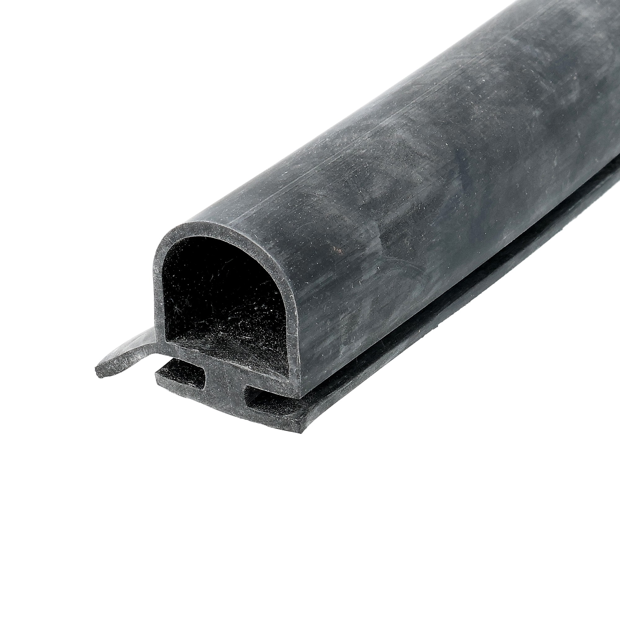 uszczelka-drzwi-chlodni-silikonowa-typ-d-19-x-25-x-20mm-czarna-0991460-2 - Centrum uszczelek Close-up of a black rubber U-shaped extrusion (gasket) with a hollow center in view from the side.