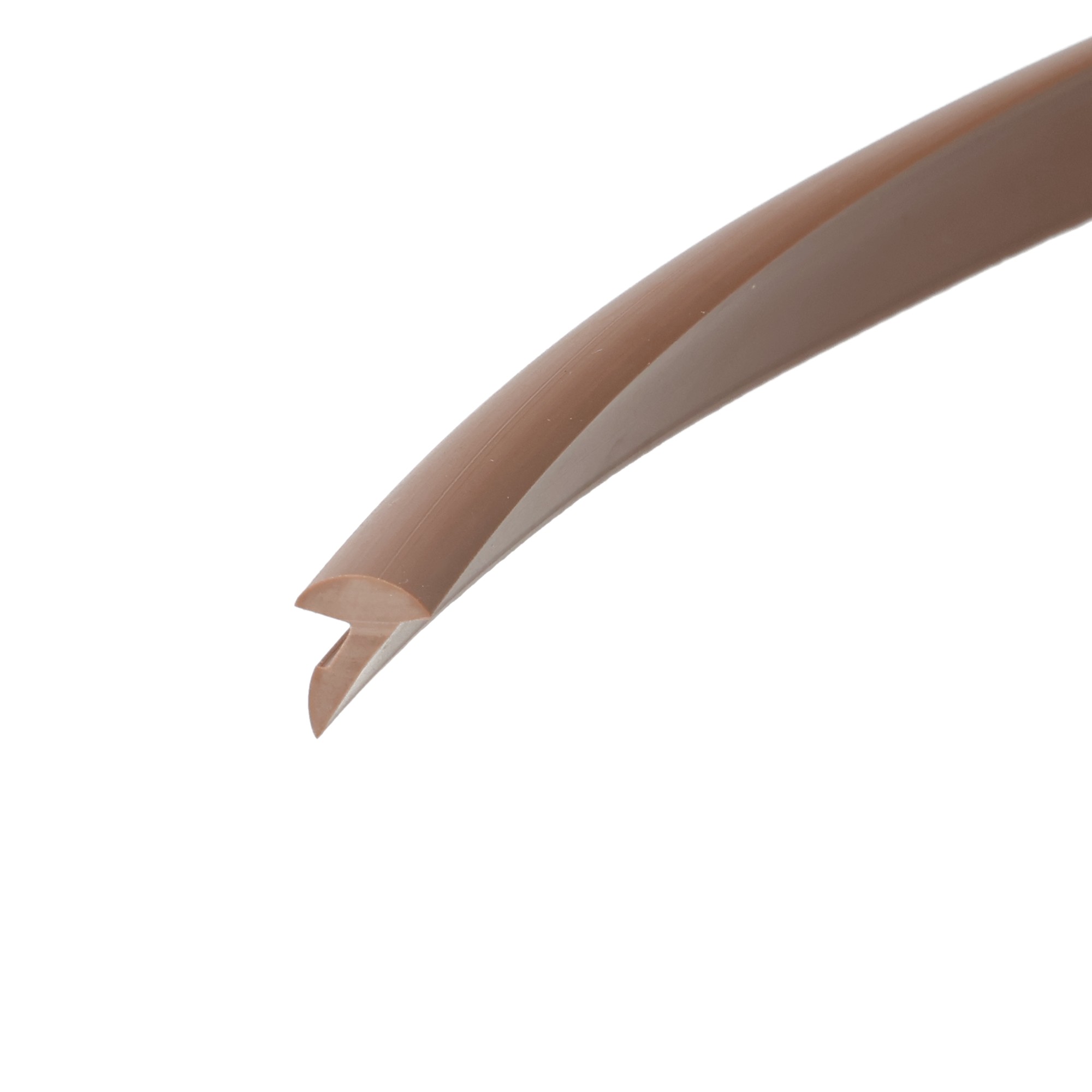uszczelka-szyby-klinujaca-5-x-85mm-brazowa-026085-4 - Centrum uszczelek Close-up of a glossy milk chocolate curved strip diagonally across a white background.