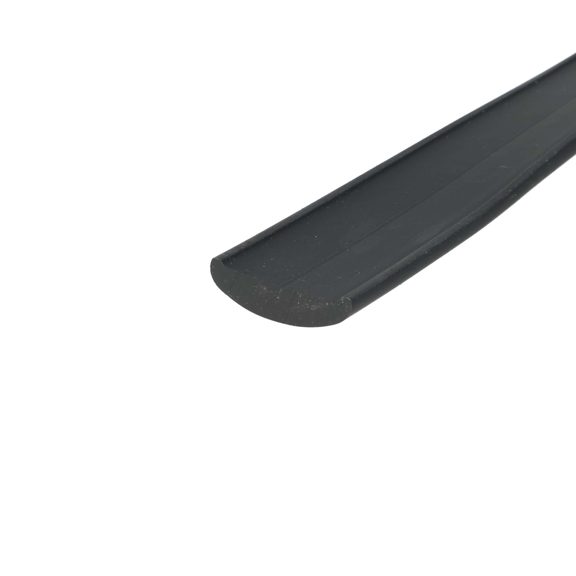 listwa-odbojowa-bez-kleju-l-22-mm-12-310-04bk-3 - Centrum uszczelek Close-up of a black, rounded plastic or rubber rail/slat running diagonally across a white background.