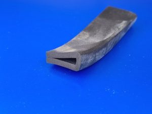 Uszczelka na krawędź 4 mm guma neopren 60° ShA, olejoodporna, 0629807
