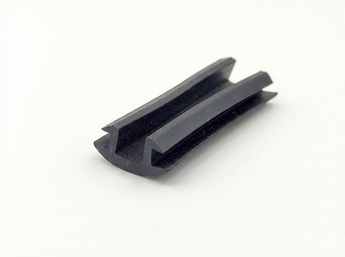 Uszczelka bagażnika typu T 5,6 x 15,3mm PVC czarna - 12-6121 - obrazek 2