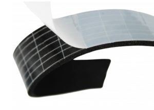 Uszczelka samoprzylepna porowata zbrojona 3 x 10mm L - 10m czarna - 021096