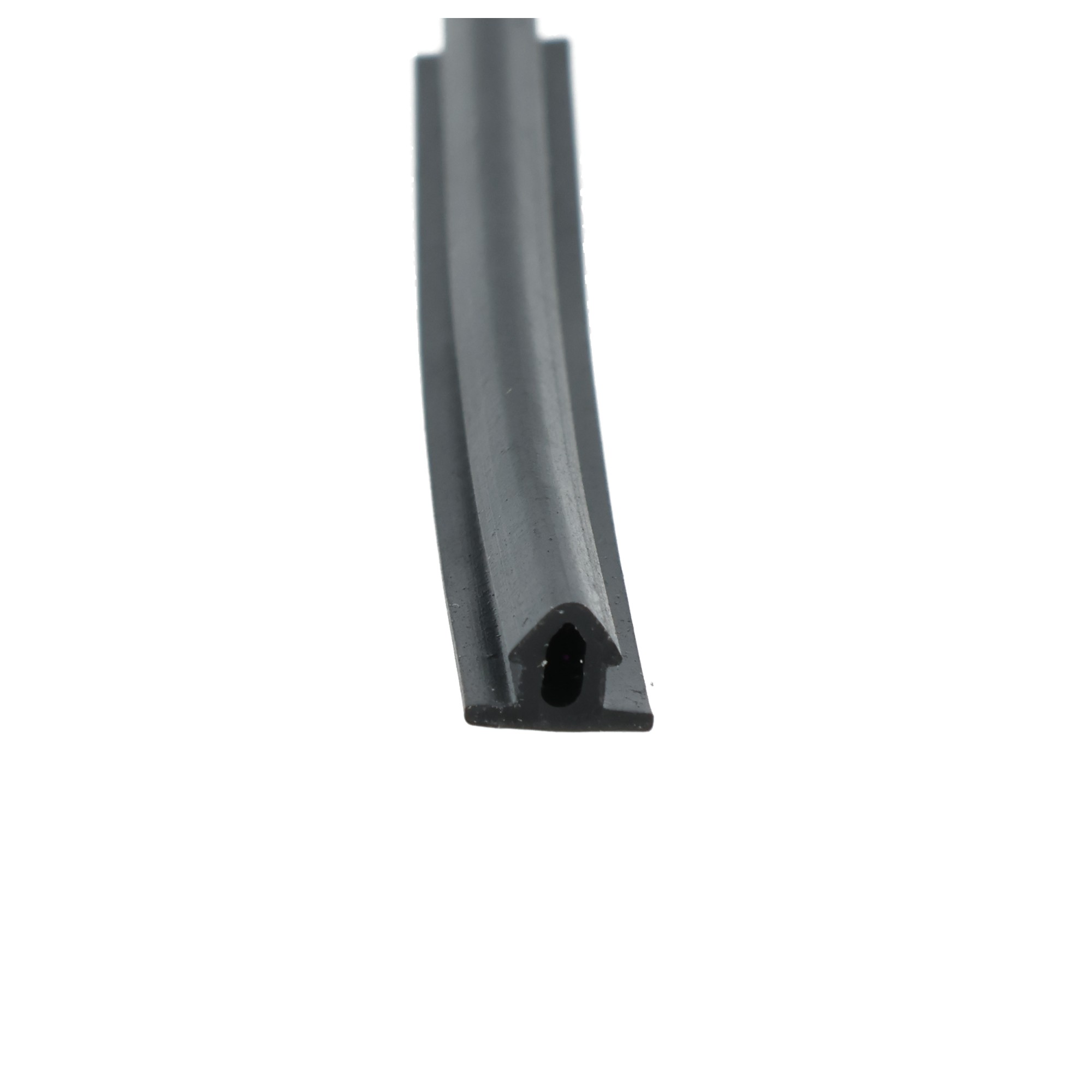uszczelka-do-okna-maskujaca-szczeline-typu-t-gumowa-czarna-stomil-s-2548-04-548-6 - Centrum uszczelek Close-up of a gray metal rod with a tapered tip and a circular hole near the bottom against a white background.