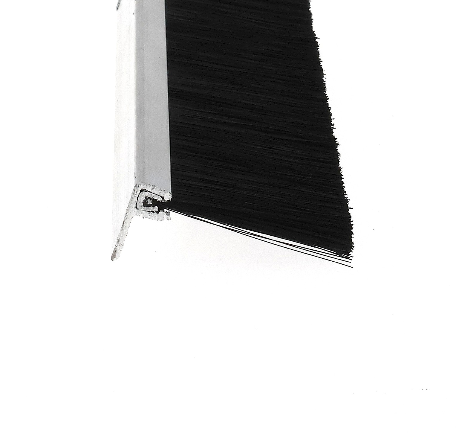 uszczelka-szczotkowa-na-profilu-aluminiowym-typ-f-120mm-l-10m-01-098-2 - Centrum uszczelek